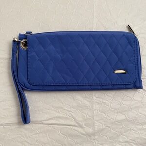 Travelon blue quilted microfiber zip around wristlet RFID